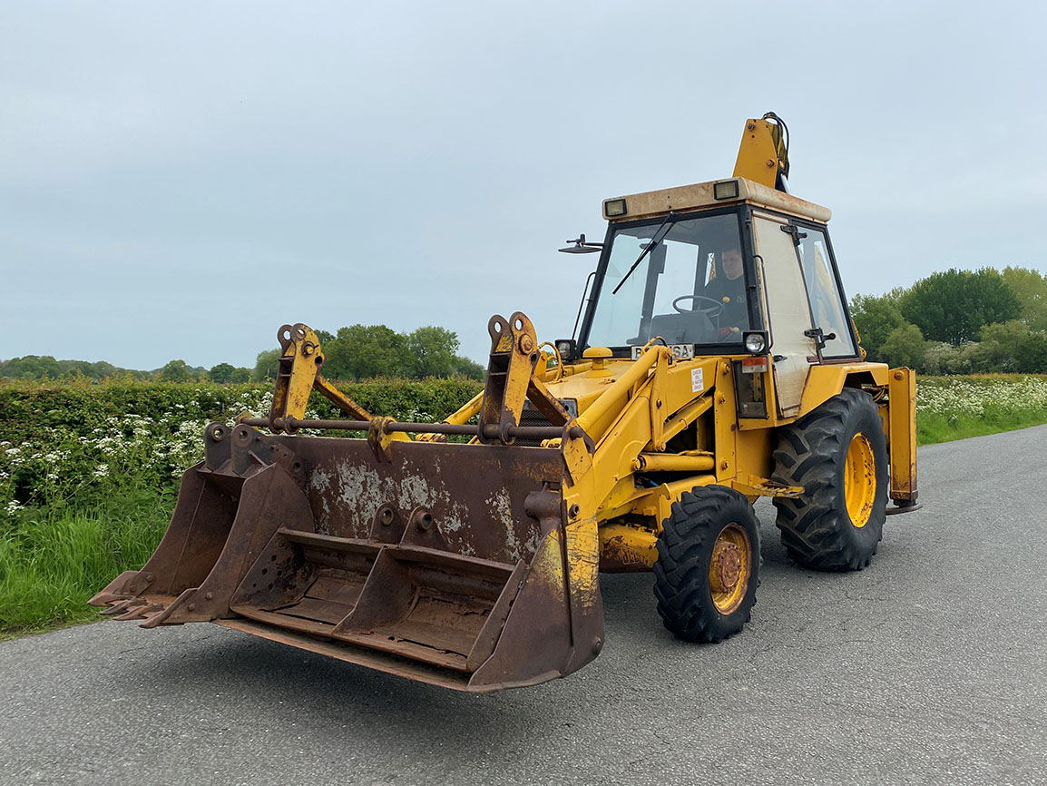 JCB 3CX Sitemaster Backhoe Loader - B391MSA