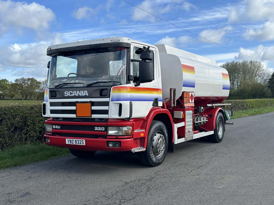 Scania P94 220 4 X 2 Fuel Tanker - YBZ8325