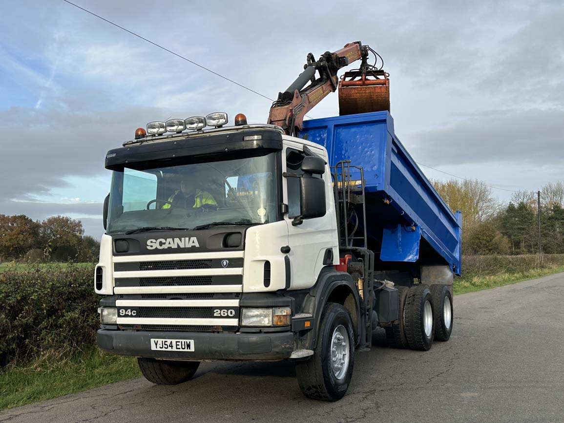 Scania 94 260 6 X 4 Tipper with Epsilon Grab - YJ54EUW