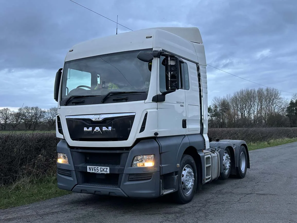 MAN TGX 26 440 6 X 2 Tractor Unit - NV65GKZ