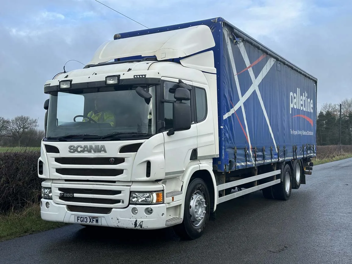 Scania P280 6 X 2 Curtainsider - FG13XFW