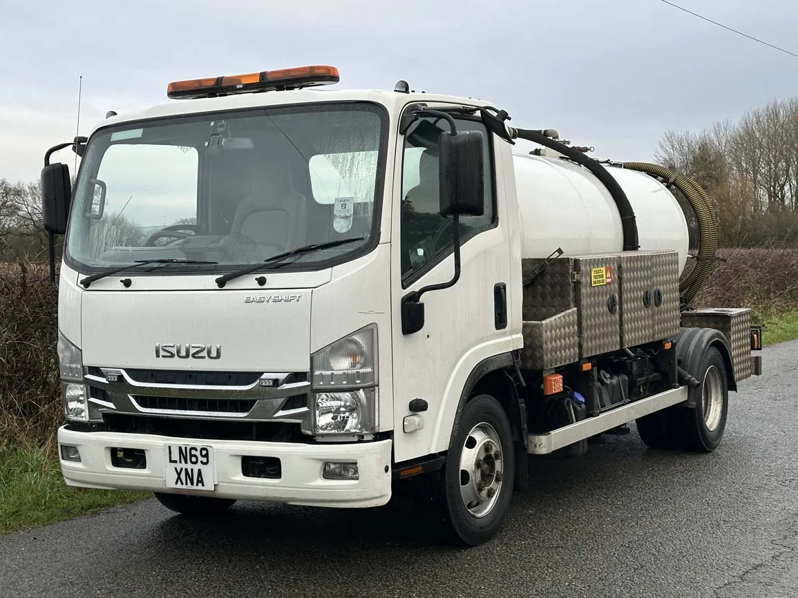 Isuzu N75 190 4 X 2 Vacuum/Jetter Tanker - LN69XNA