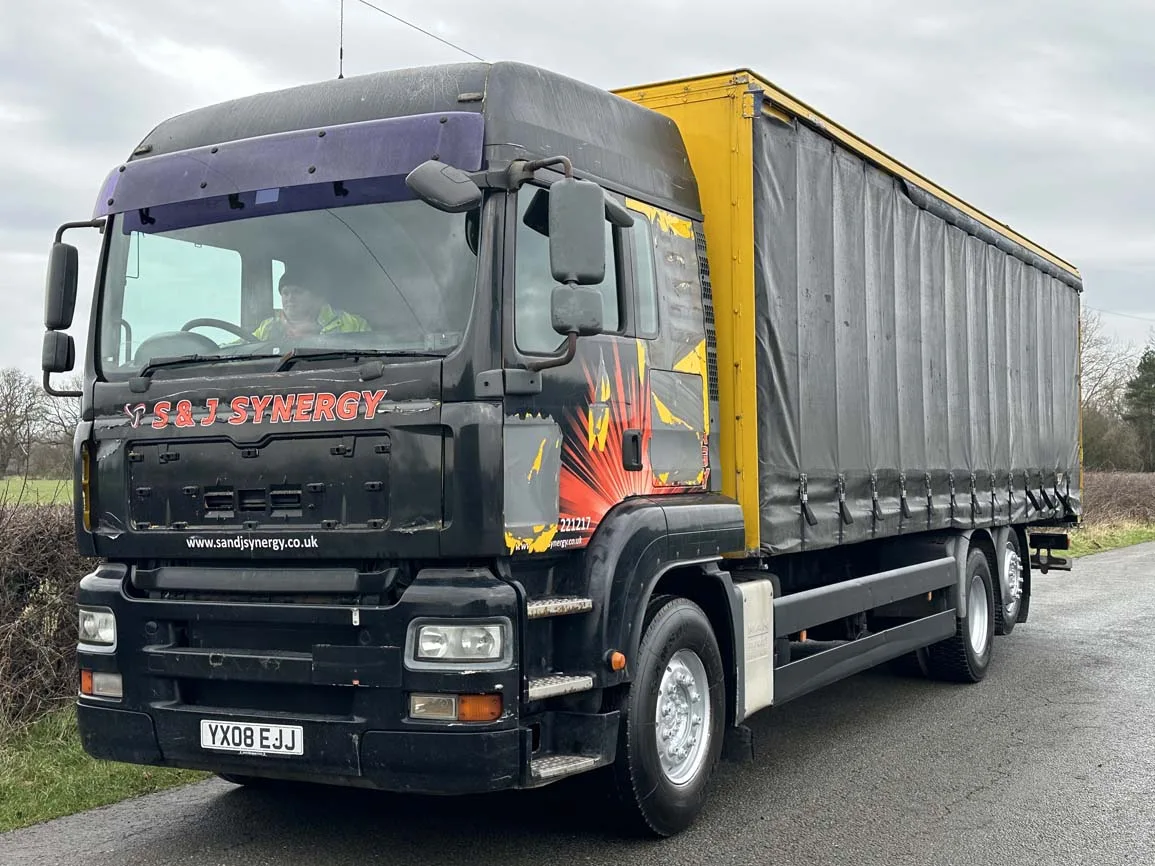 MAN TGA 26 320 6 X 2 Curtainsider - YX08EJJ