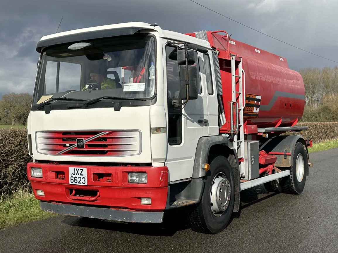 Volvo FL6 4 X 2 9500ltr Fuel Tanker - JXZ6623