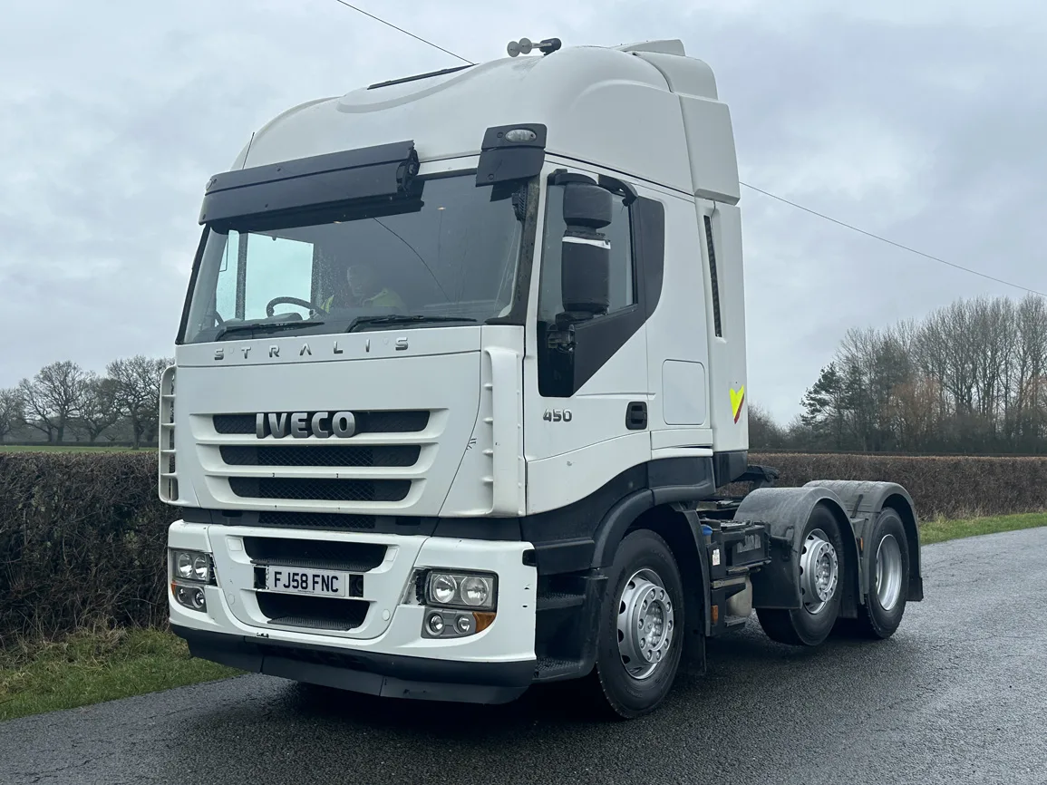 Iveco Stralis 450 6 X 2 Tractor Unit - FJ58FNC