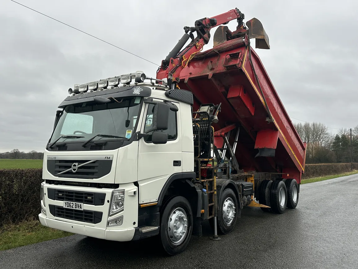 Volvo FM 370 8 X 4 Tipper with Grab - YD62BVA