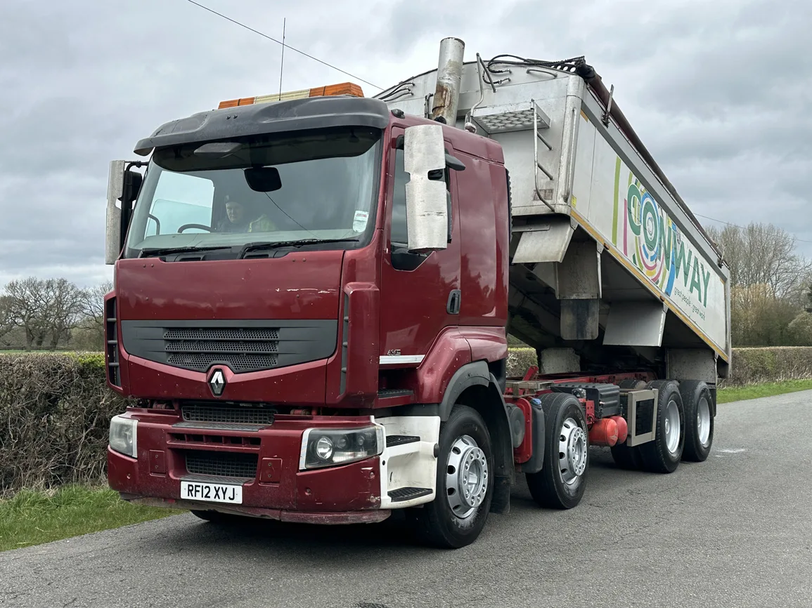 Renault Premium 430 8 X 4 Alloy Body Tipper with Sleeper - RF12XYJ