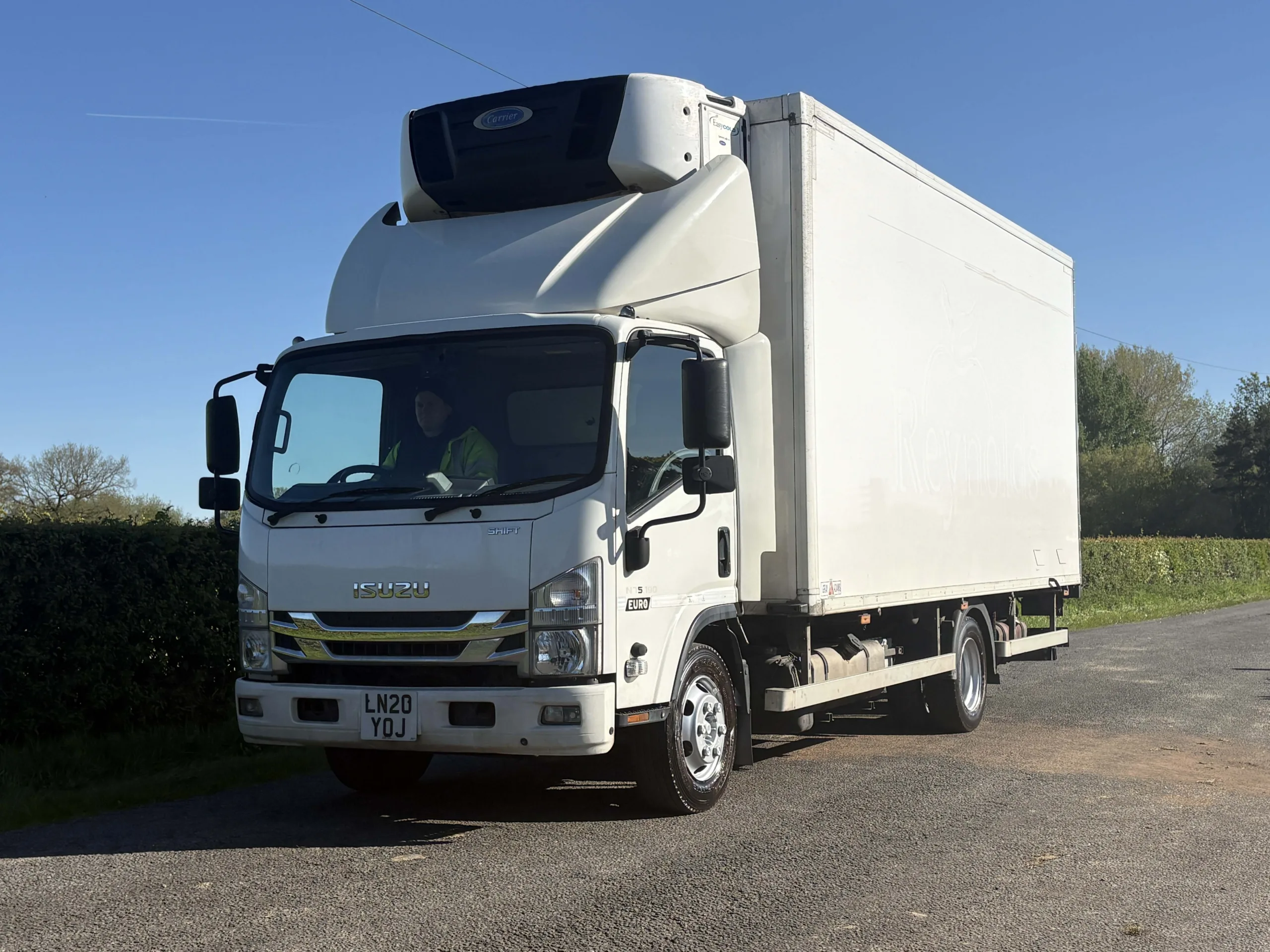 Isuzu Forward N75 190 4 X 2 Fridge Box - LN20YOJ