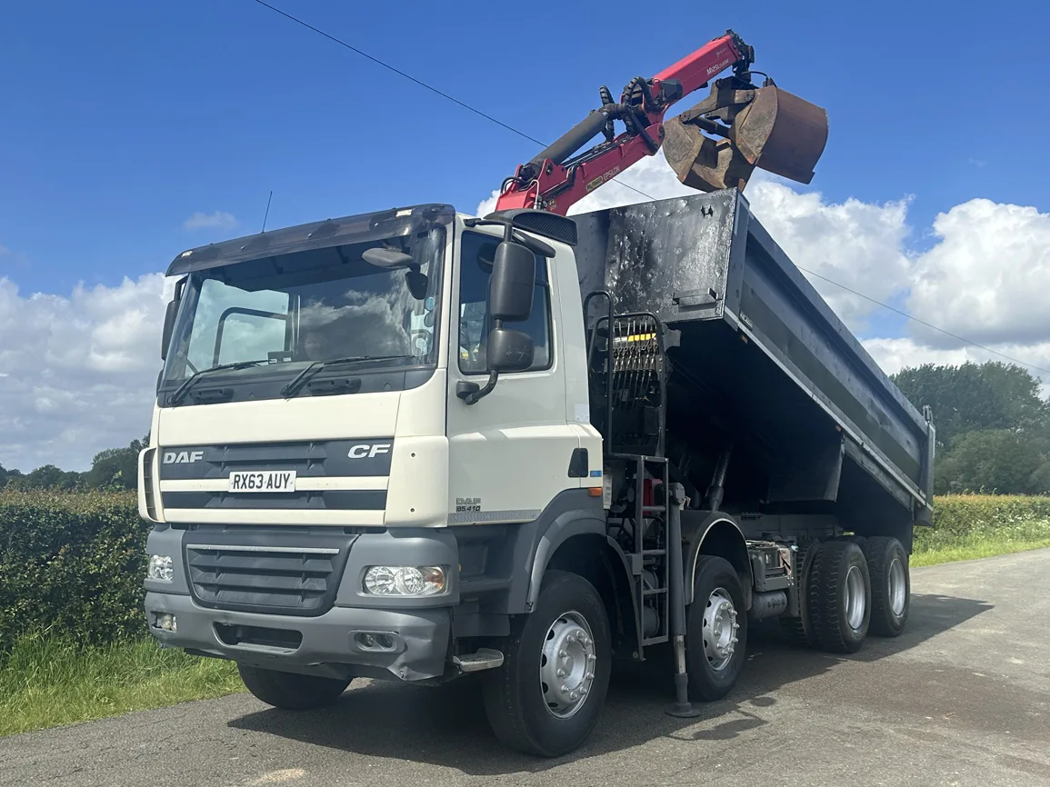 DAF CF 85 410 8 X 4 Steel Tipper Grab - RX63AUY
