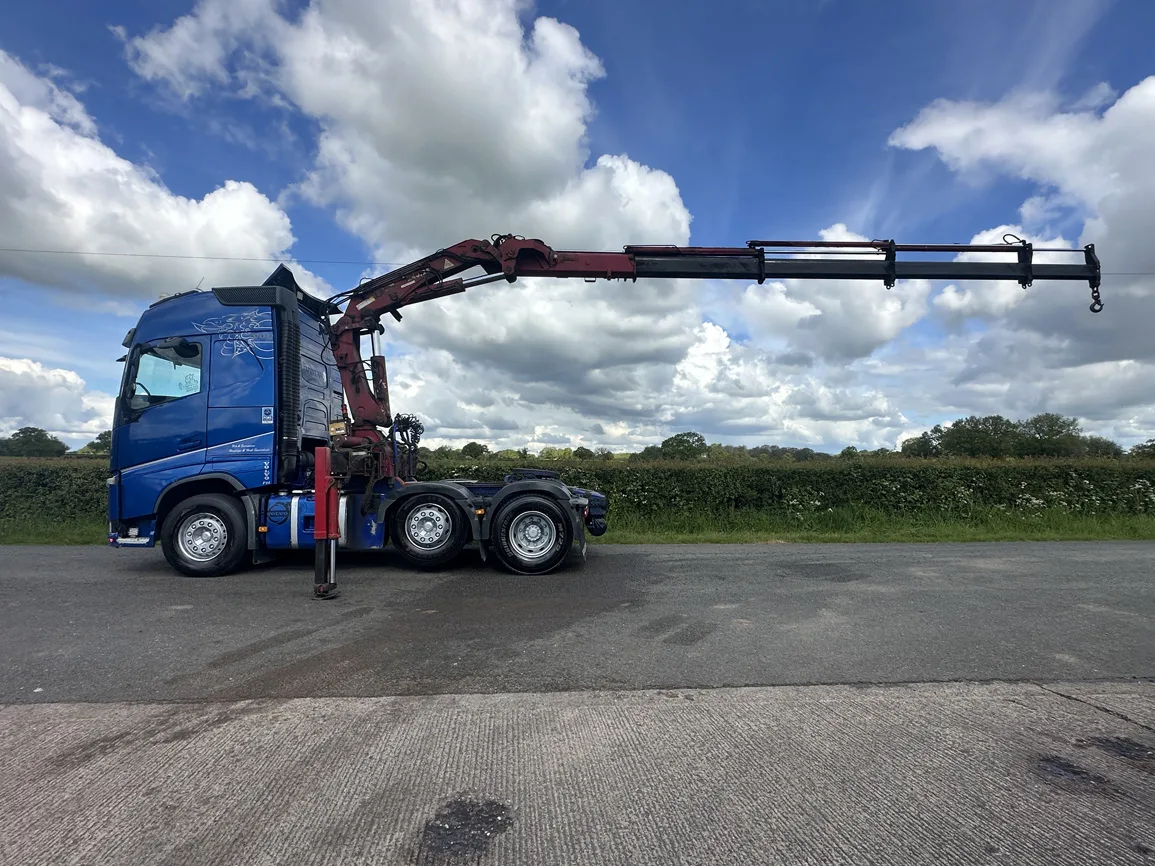 Volvo FH13 460 6 X 2 Tractor Unit with Crane - KX63NLN
