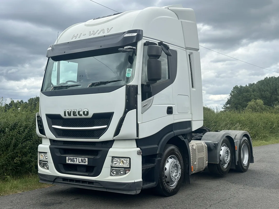 Iveco Stralis 460 6 X 2 Tractor Unit - PN67LND