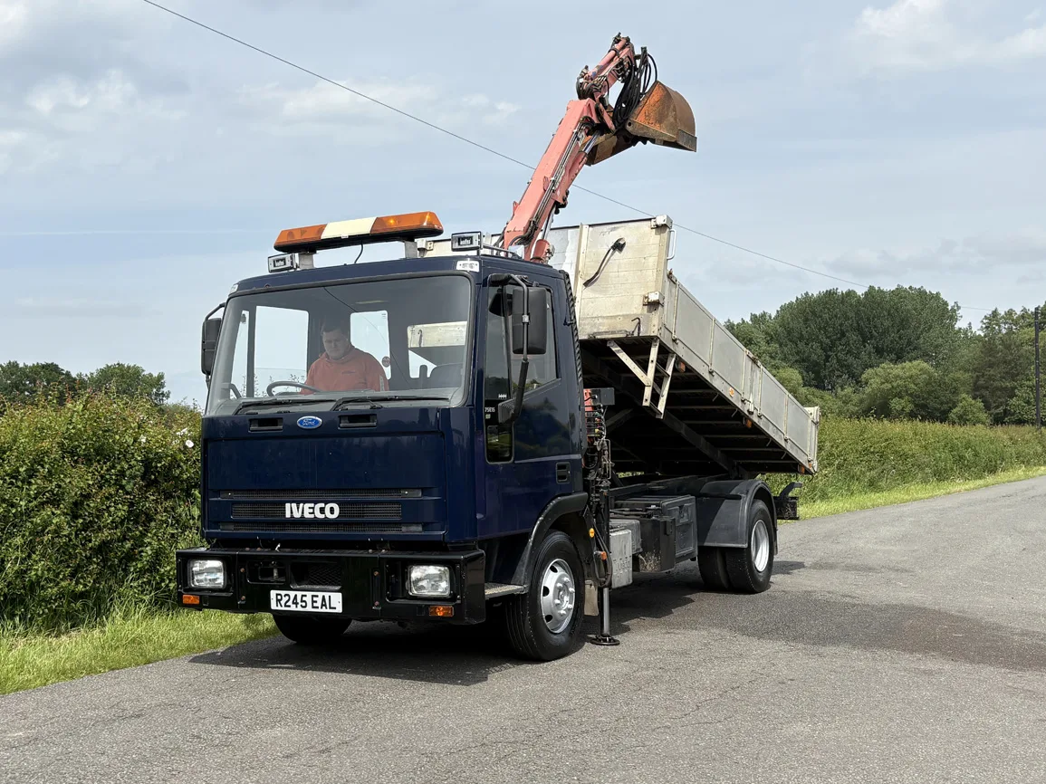 Iveco 75E15 4 X 2 Tipper With Grab - Euro 1 - R245EAL