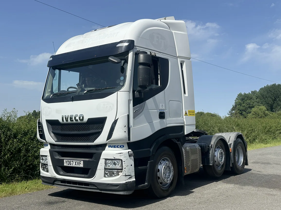Iveco Stralis 460 6 X 2 Tractor Unit - YD67XVF