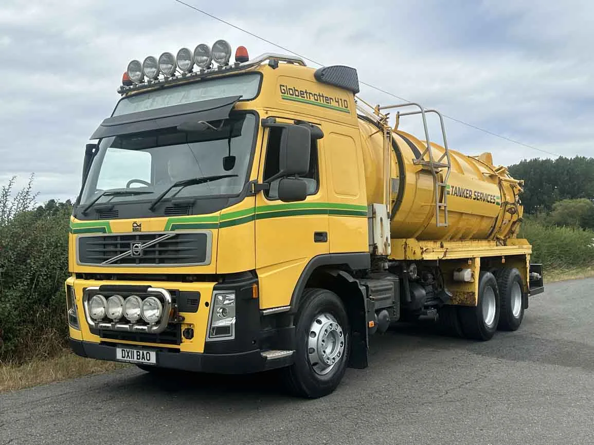 Volvo FM 410 6 X 4 Vacuum / Jetting Tanker - DX11BAO