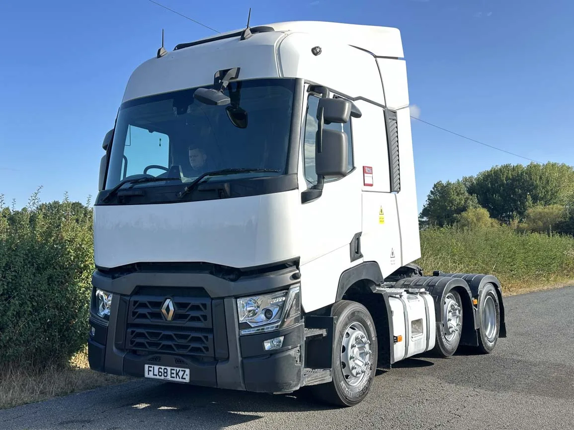 Renault T460 Comfort 6 X 2 Tractor Unit - Euro 6 - FL68EKZ